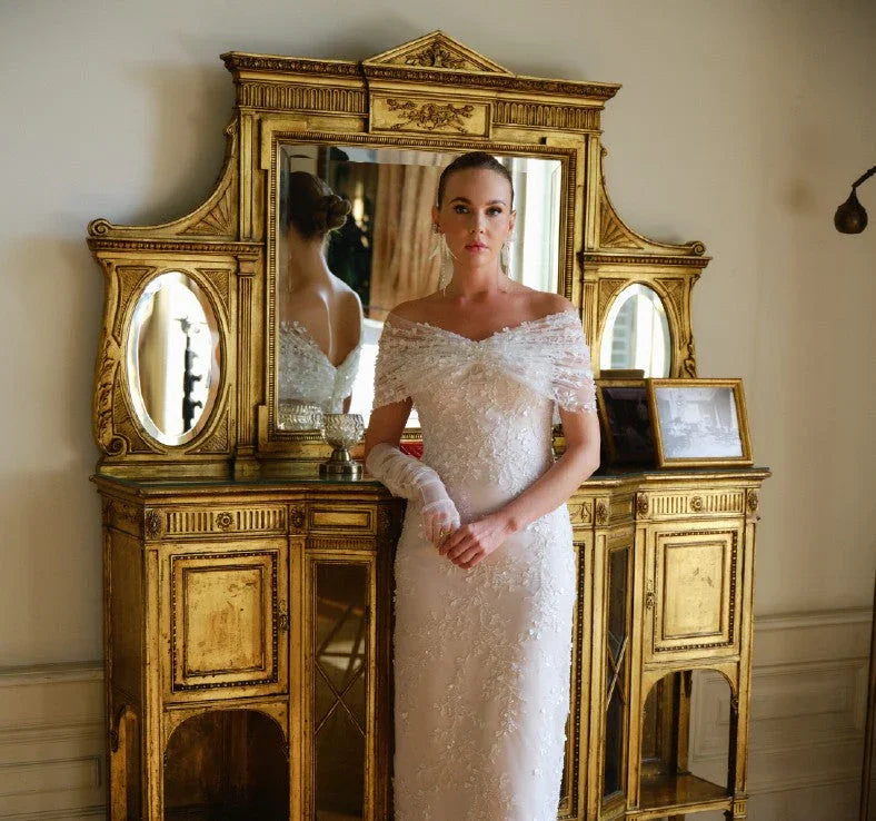 Sade Bir Vedanın ve İlk Adımın Zarafeti: Nikah ve Evden Çıkış Elbise Rehberi - MyRentalDress