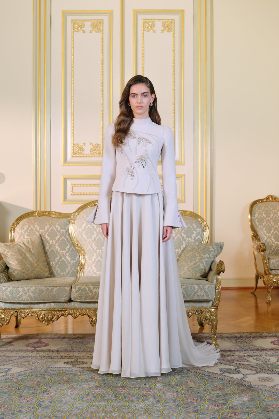 Berta Bej İşlemeli Elbise