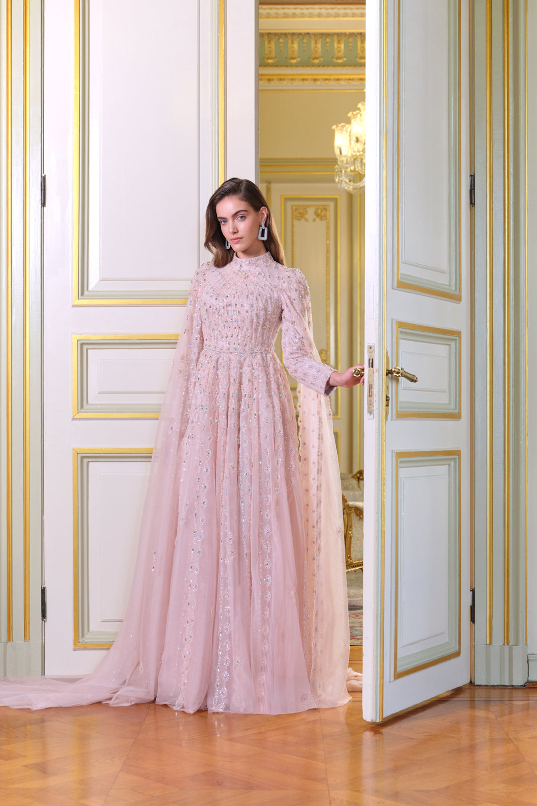 Begonia Kasnak İşlemeli Elbise