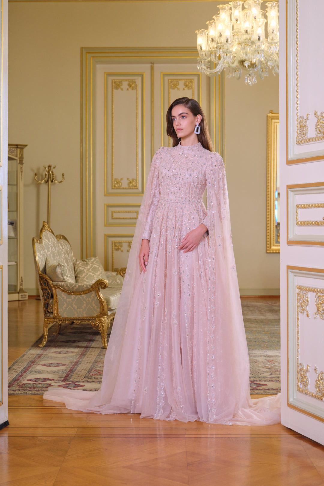 Begonia Kasnak İşlemeli Elbise