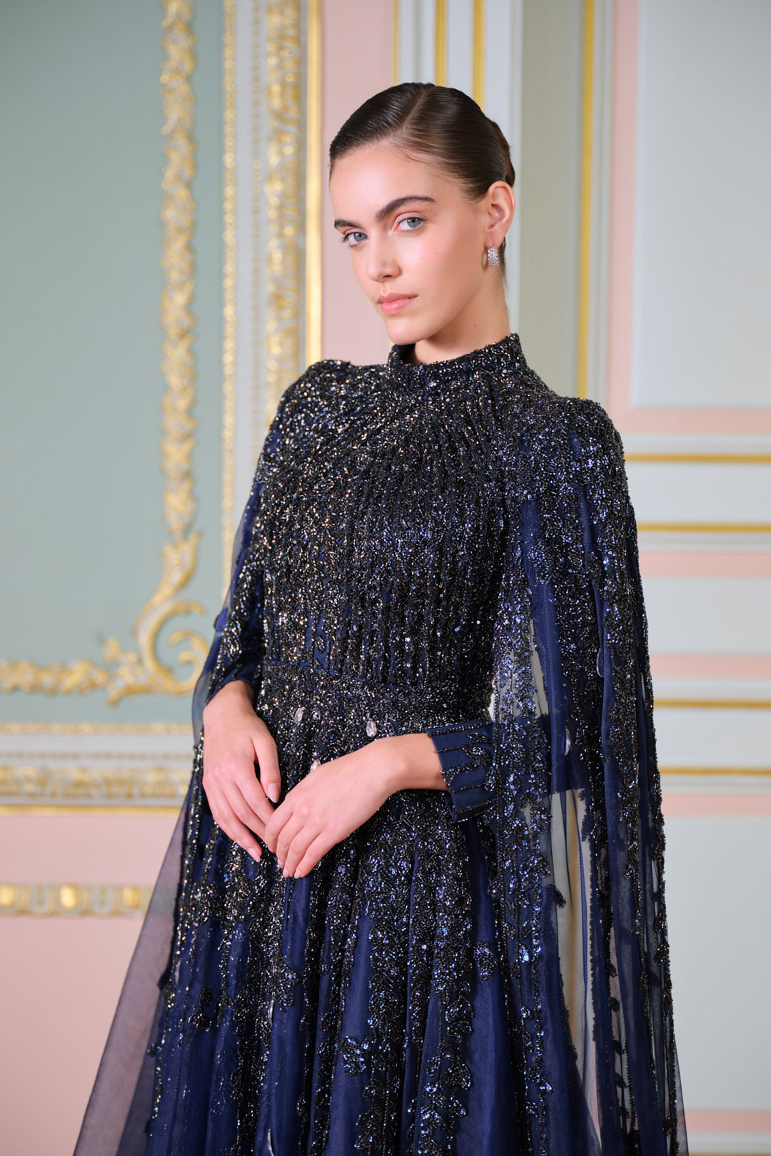 Bella Lacivert İşlemeli Elbise