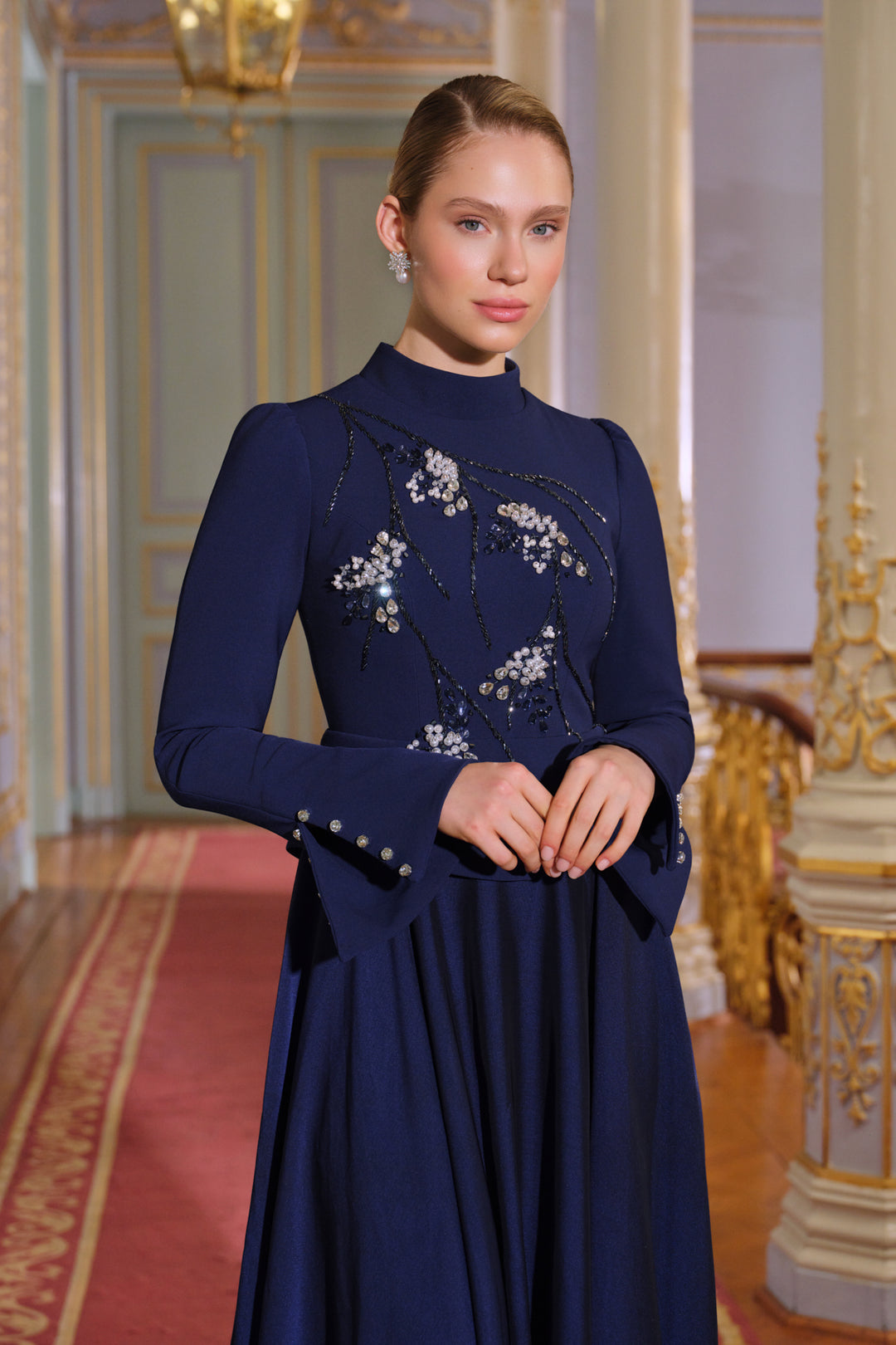 Berta İşlemeli Elbise