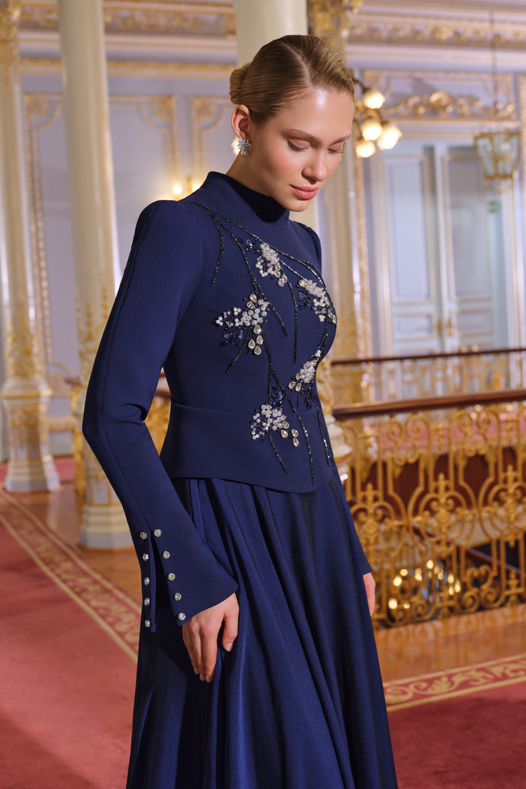 Berta İşlemeli Elbise